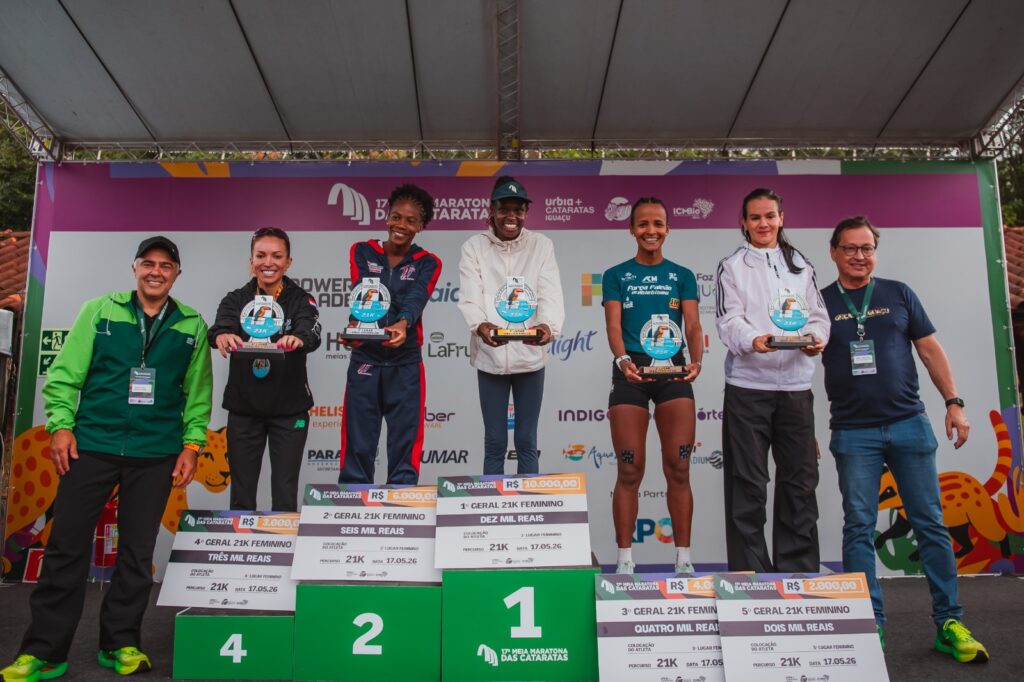 Geral Feminino 21 km Geral Feminino (21 km) 1.º lugar – Viola Jelagat Kosgei (Quênia) – 1h17m26s – Prêmio R$ 10 mil 2.º lugar – Felismina Cavela (Brasil) – 1h19m16s – Prêmio R$ 6 mil 3.º lugar – Aline Prodencio de Freitas (Brasil) – 1h21m18s – Prêmio R$ 4 mil 4.º lugar – Carmen Aguilera (Paraguai) – 1h21m33s – Prêmio R$ 3 mil 5.º lugar – Maria Leticia Anazco Colman (Paraguai) – 1h21m40s – Prêmio R$ 2 mil